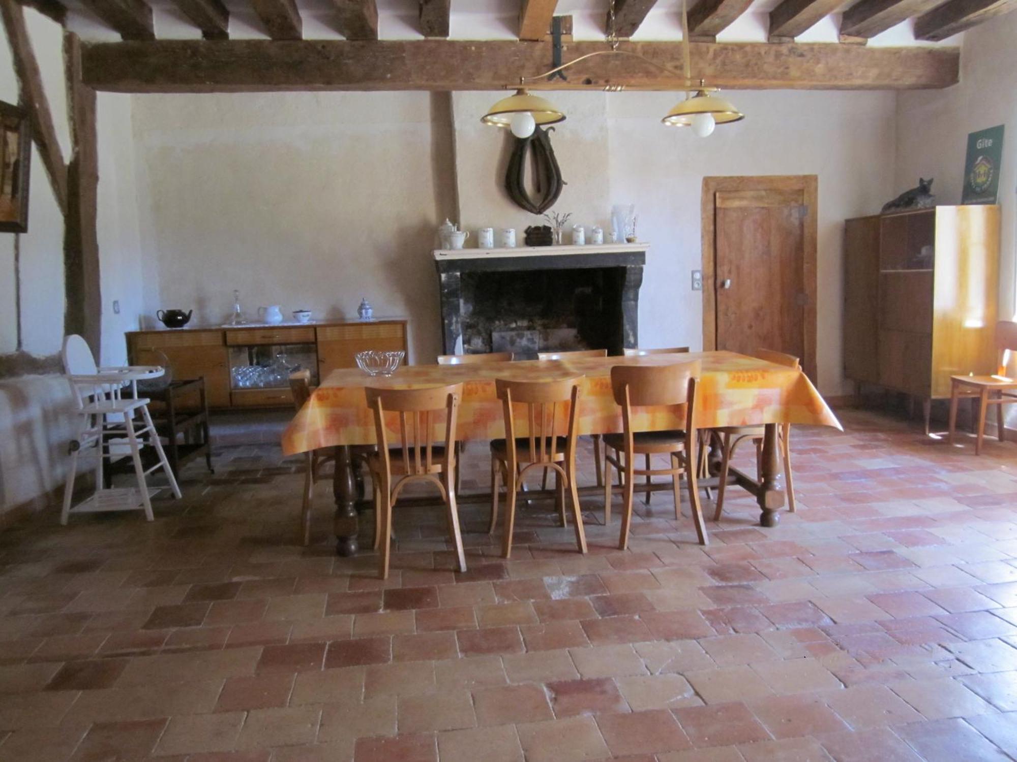 Maison Spacieuse Et Independante Avec Jardin Et Terrasse, Ideale Pour Observer La Nature En Sarthe - Fr-1-410-215 Rouperroux-le-Coquet ภายนอก รูปภาพ